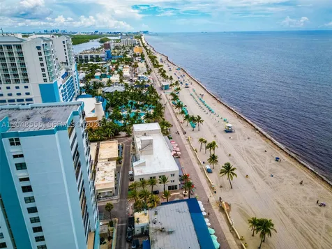 322 SE Buchanan Street Hollywood FL 33019