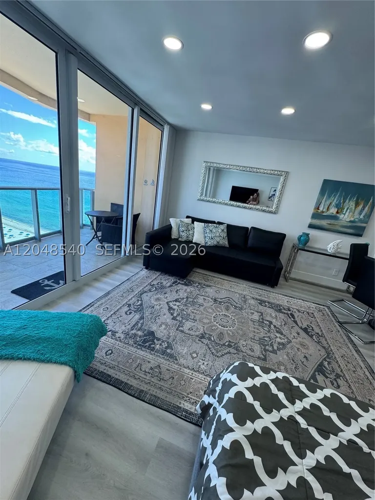 2501 S Ocean Drive Hollywood FL 33019