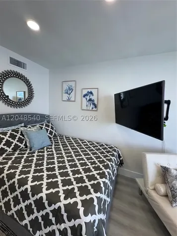2501 S Ocean Drive Hollywood FL 33019