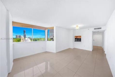 2400 SW 3rd Avenue Miami FL 33129