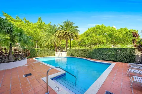 2400 SW 3rd Avenue Miami FL 33129
