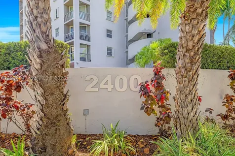 2400 SW 3rd Avenue Miami FL 33129