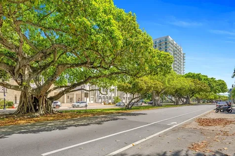 2400 SW 3rd Avenue Miami FL 33129