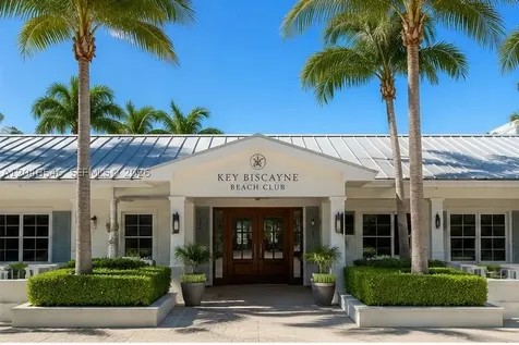 651 S Mashta Drive Key Biscayne FL 33149