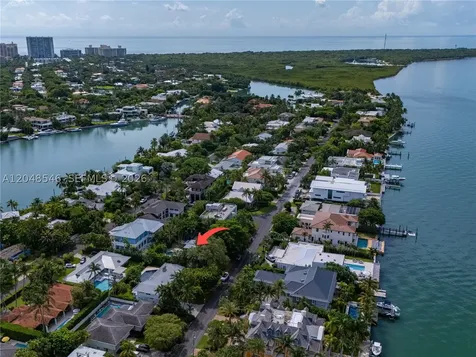 651 S Mashta Drive Key Biscayne FL 33149