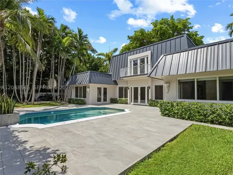651 S Mashta Drive Key Biscayne FL 33149