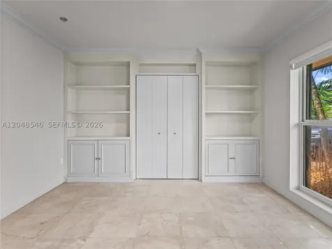 651 S Mashta Drive Key Biscayne FL 33149