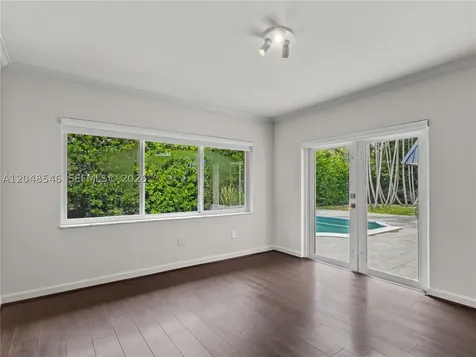 651 S Mashta Drive Key Biscayne FL 33149