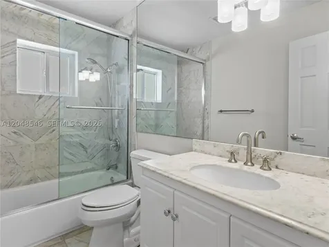 651 S Mashta Drive Key Biscayne FL 33149