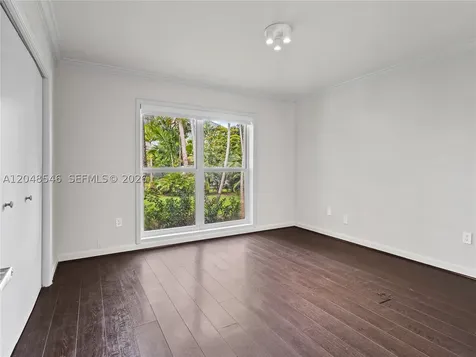 651 S Mashta Drive Key Biscayne FL 33149