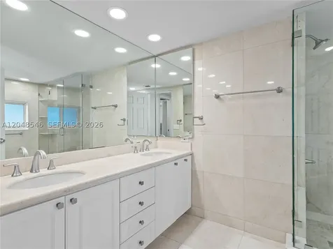 651 S Mashta Drive Key Biscayne FL 33149