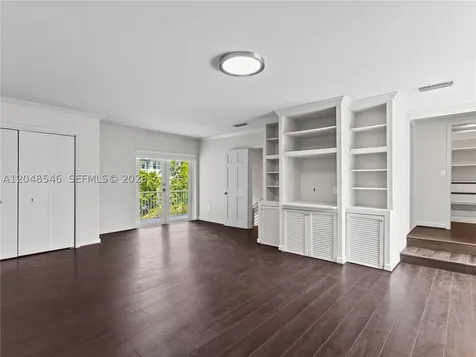 651 S Mashta Drive Key Biscayne FL 33149