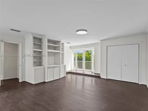 651 S Mashta Drive Key Biscayne FL 33149