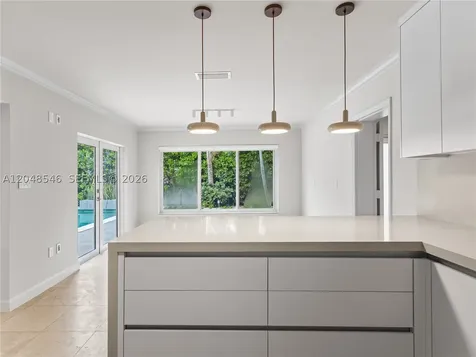 651 S Mashta Drive Key Biscayne FL 33149
