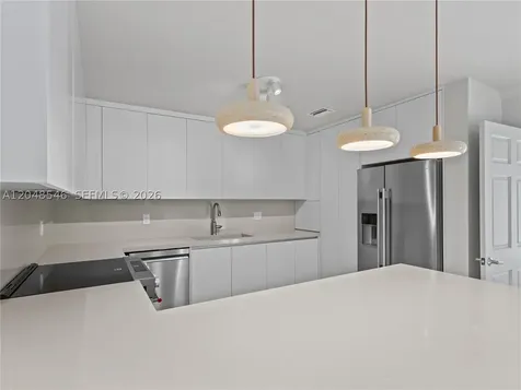 651 S Mashta Drive Key Biscayne FL 33149