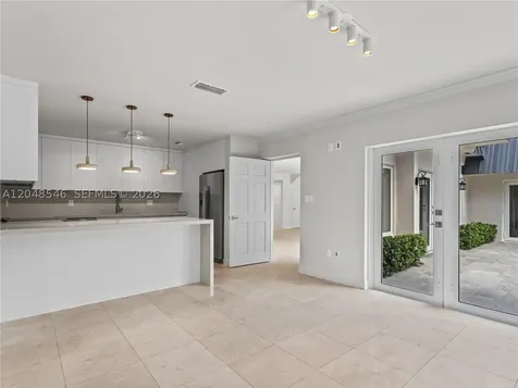 651 S Mashta Drive Key Biscayne FL 33149