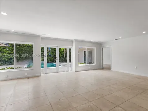 651 S Mashta Drive Key Biscayne FL 33149