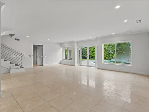 651 S Mashta Drive Key Biscayne FL 33149