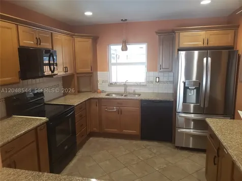 510 SW 70th Avenue Pembroke Pines FL 33023