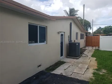 510 SW 70th Avenue Pembroke Pines FL 33023