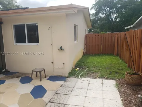 510 SW 70th Avenue Pembroke Pines FL 33023
