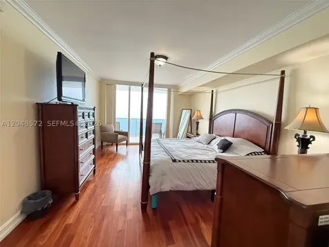 1800 S Ocean Drive Hallandale Beach FL 33009
