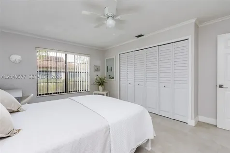 7032 SW 23rd Street Davie FL 33317