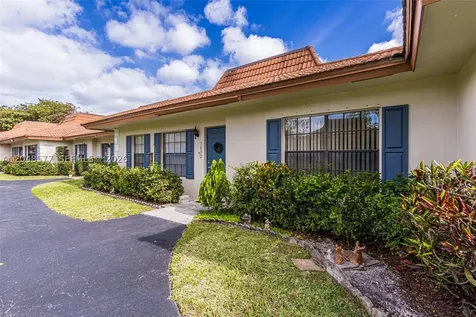 7032 SW 23rd Street Davie FL 33317