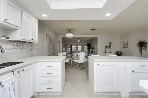 7032 SW 23rd Street Davie FL 33317