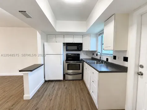 117 NE 30th Court Wilton Manors FL 33334