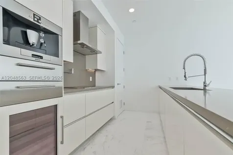17475 Collins Avenue Sunny Isles Beach FL 33160
