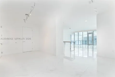 17475 Collins Avenue Sunny Isles Beach FL 33160
