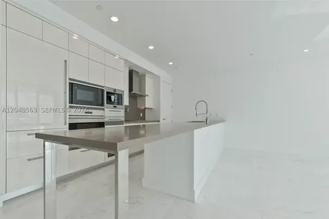 17475 Collins Avenue Sunny Isles Beach FL 33160