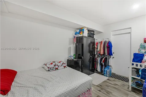 2275 NW 30th Street Miami FL 33142