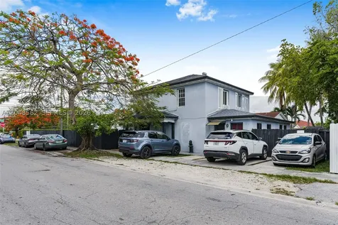 2275 NW 30th Street Miami FL 33142