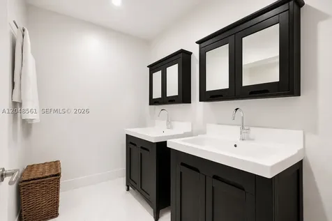 2220 NE 204th Street Miami FL 33180