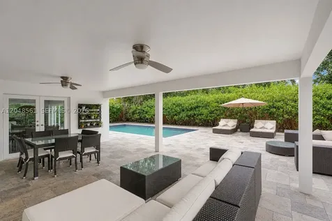 2220 NE 204th Street Miami FL 33180