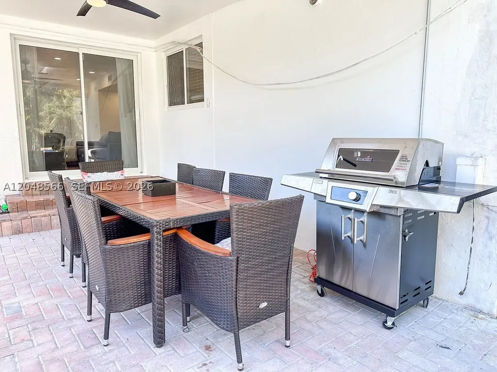 1255 Jackson Street Hollywood FL 33019