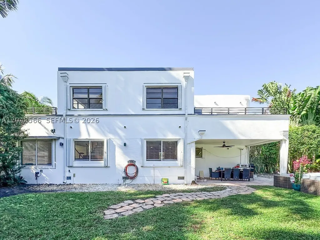 1255 Jackson Street Hollywood FL 33019