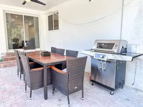 1255 Jackson Street Hollywood FL 33019