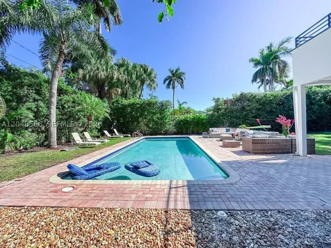 1255 Jackson Street Hollywood FL 33019