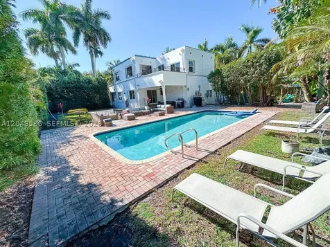 1255 Jackson Street Hollywood FL 33019