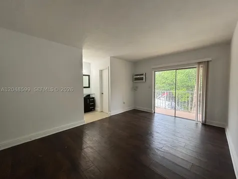1860 Venice Park Drive North Miami FL 33181