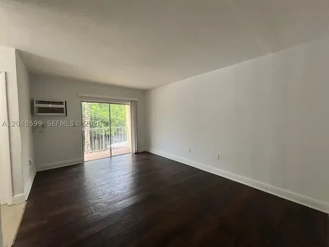1860 Venice Park Drive North Miami FL 33181