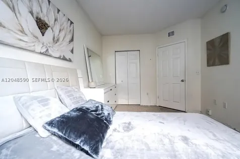 17145 N Bay Road Sunny Isles Beach FL 33160