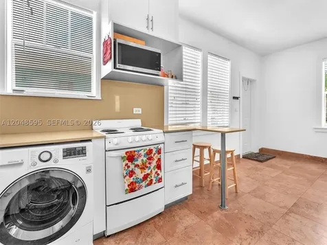 935 Meridian Avenue Miami Beach FL 33139