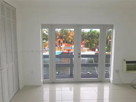 2185 NE 123rd Street North Miami FL 33181
