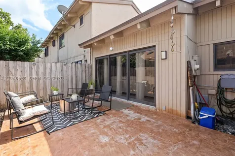 1946 SW 81st Terrace Davie FL 33324