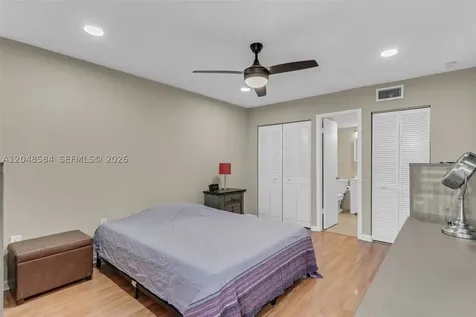 4715 NW 7th Street Miami FL 33126