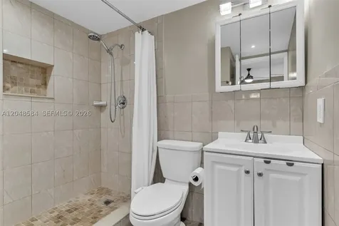 4715 NW 7th Street Miami FL 33126